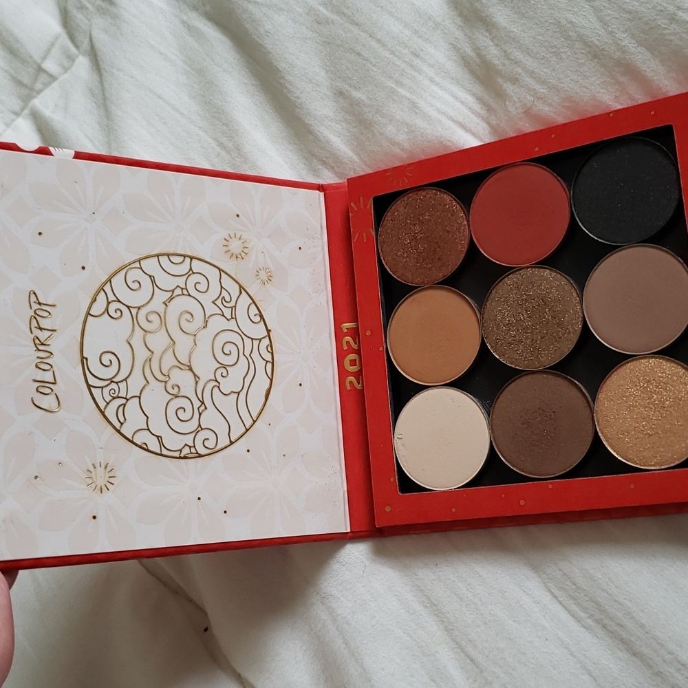 Colourpop Lunar Has It 2021 Eyeshadow Palette Magnetic Chinese New Year